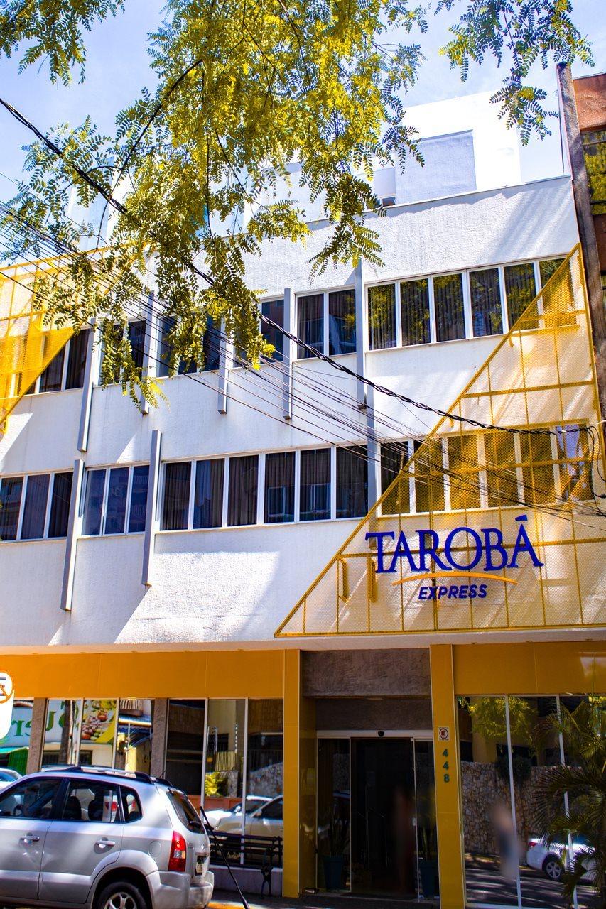 ホテル Taroba Express フォス・ド・イグアス エクステリア 写真